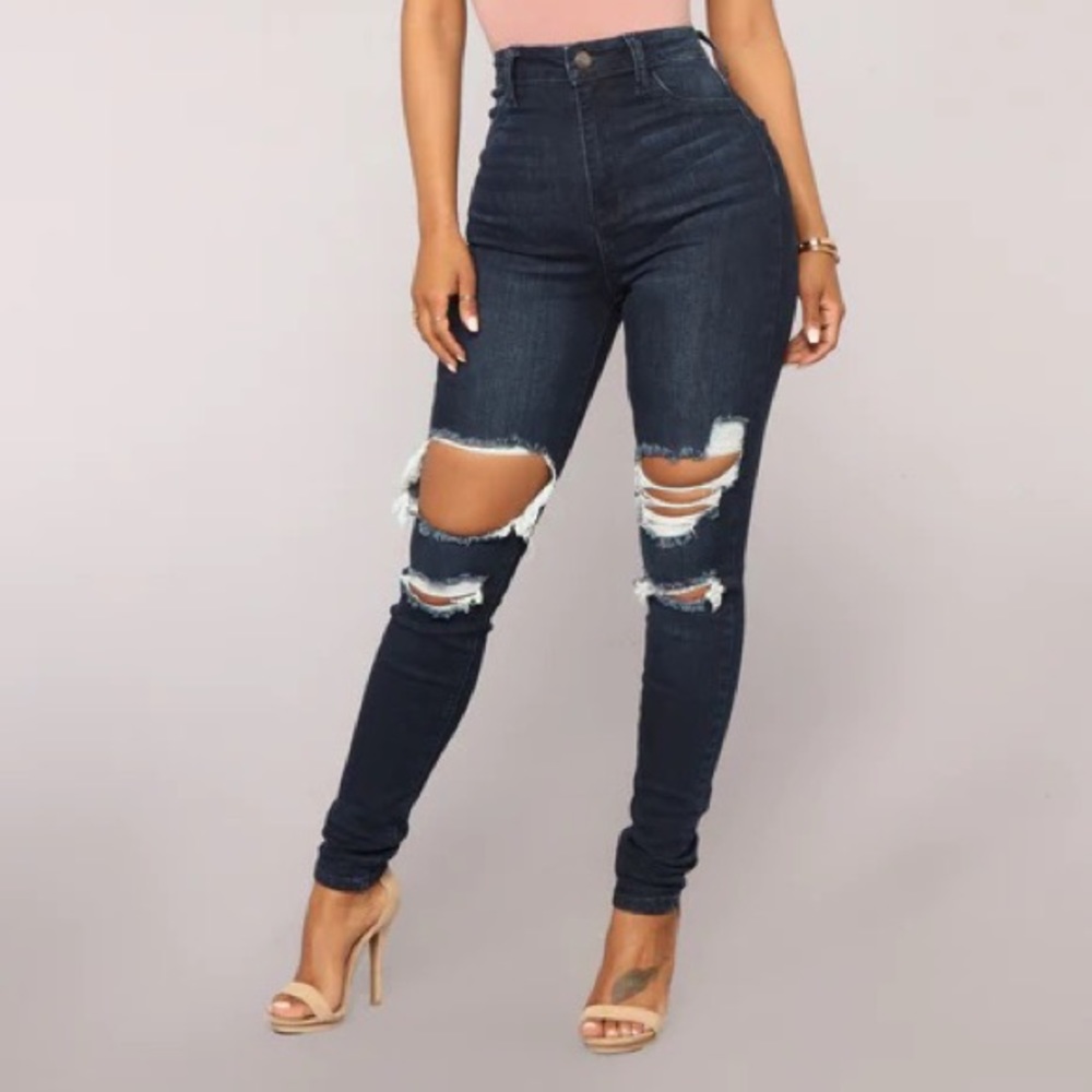 NWT Fashion Nova Aubrey High Rise Distressed Jeans